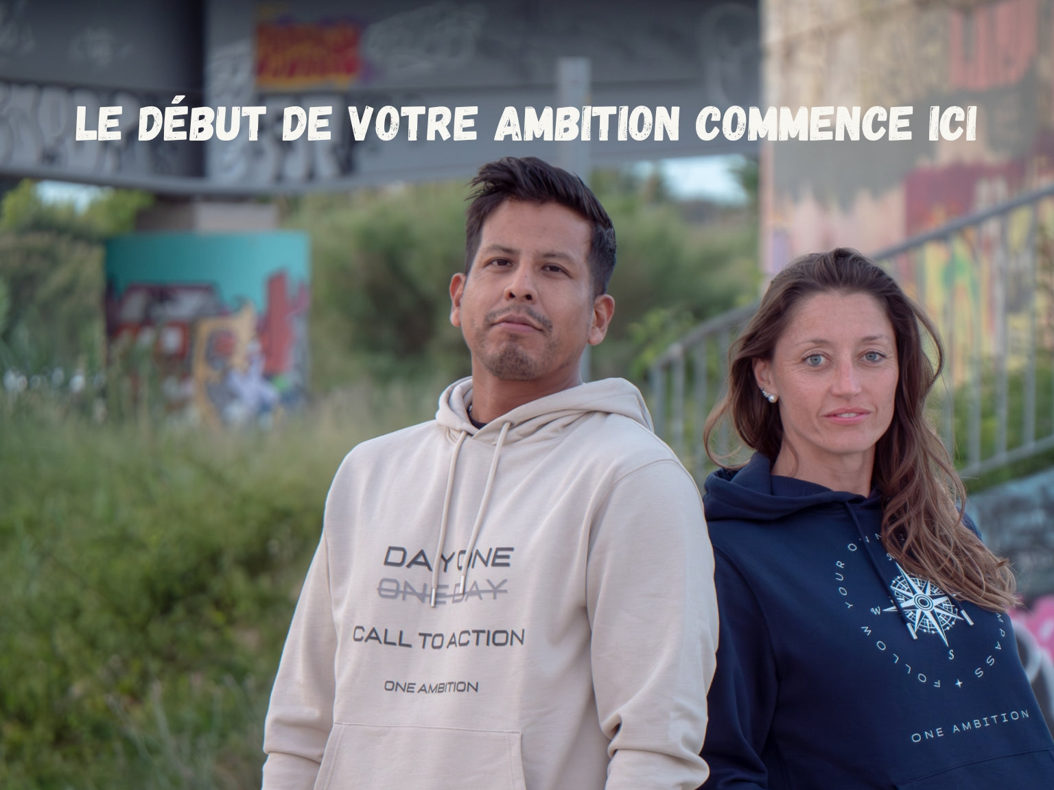 Sweat en coton bio unisexe Day One et sweat en coton bio unisexe Compass